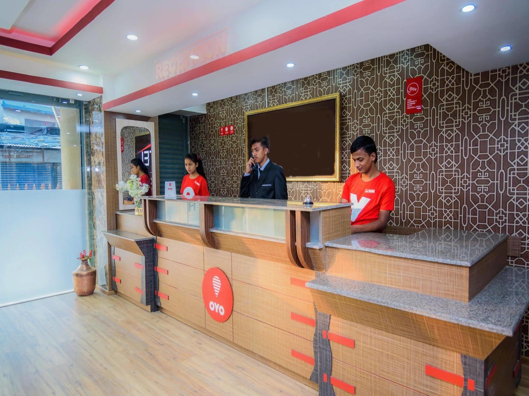 Oyo 105 Hotel Travel Inn Kathmandu Buitenkant foto