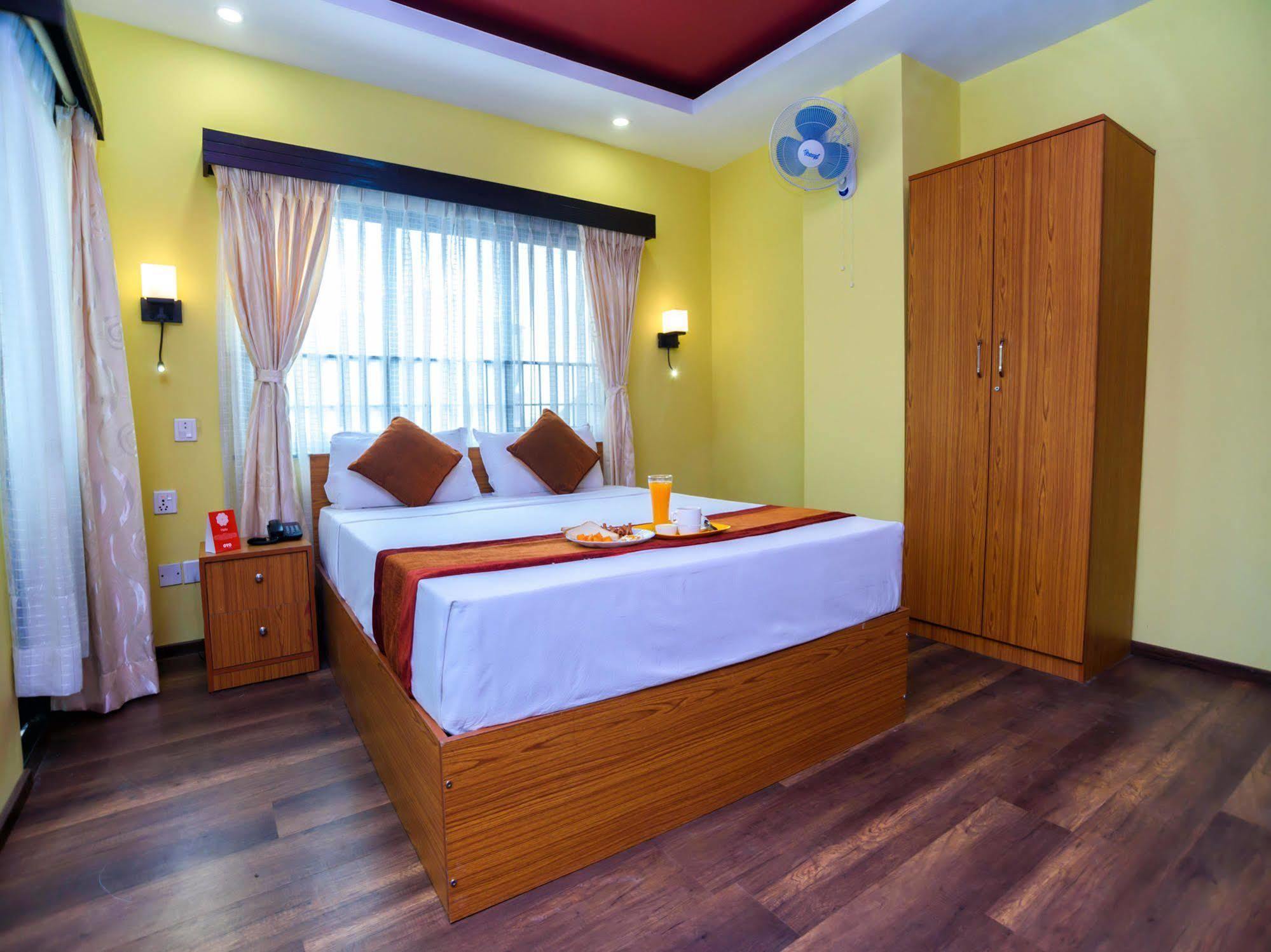 Oyo 105 Hotel Travel Inn Kathmandu Buitenkant foto